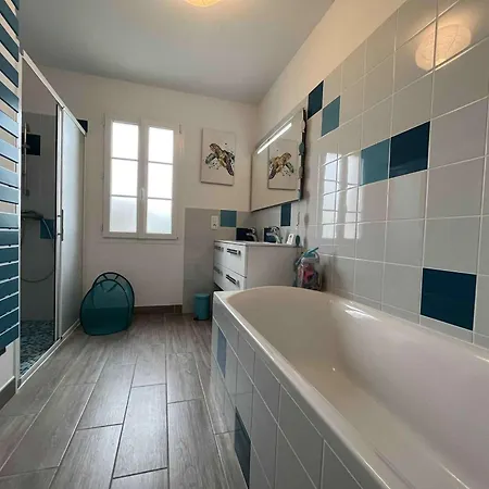 Spacieuse Avec Piscine Privee, Wifi Gratuit Et Jardin Clos, A Proximite De La Et Du Centre-ville - Fr-1-246a-279 Holiday home Saint-Denis-d'Oleron